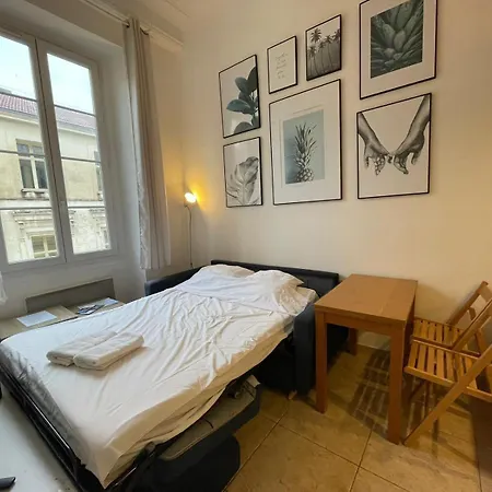 Appartamento Au Coeur Du Vieux-nice - Plages - Mezzanine - 3 Personnes - A Pied!