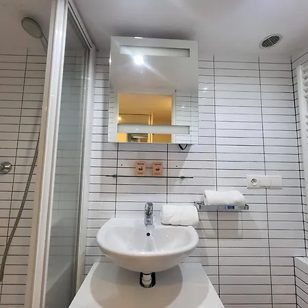 Au Coeur Du Vieux-nice - Plages - Mezzanine - 3 Personnes - A Pied!