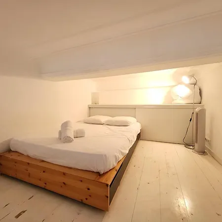 Appartamento Au Coeur Du Vieux-nice - Plages - Mezzanine - 3 Personnes - A Pied! *
